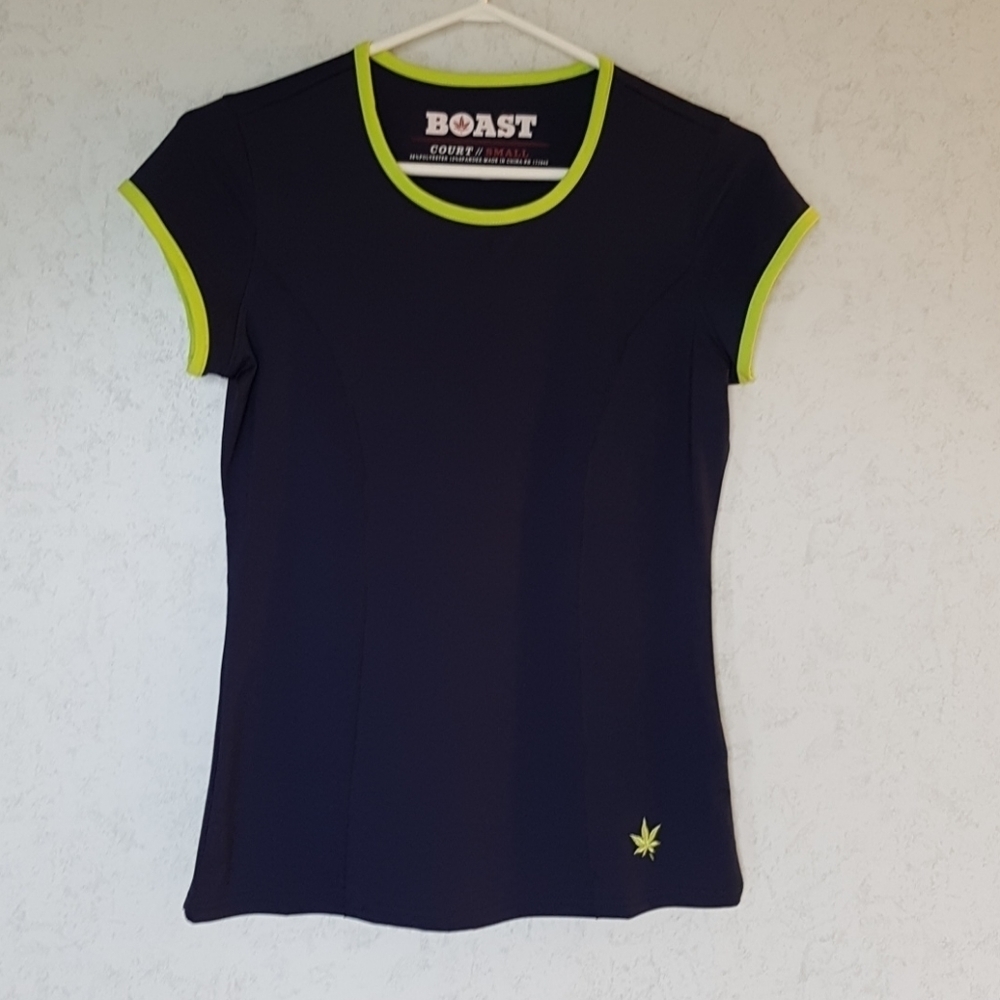 Boast woman's size small blue & lime court shirt, EUC